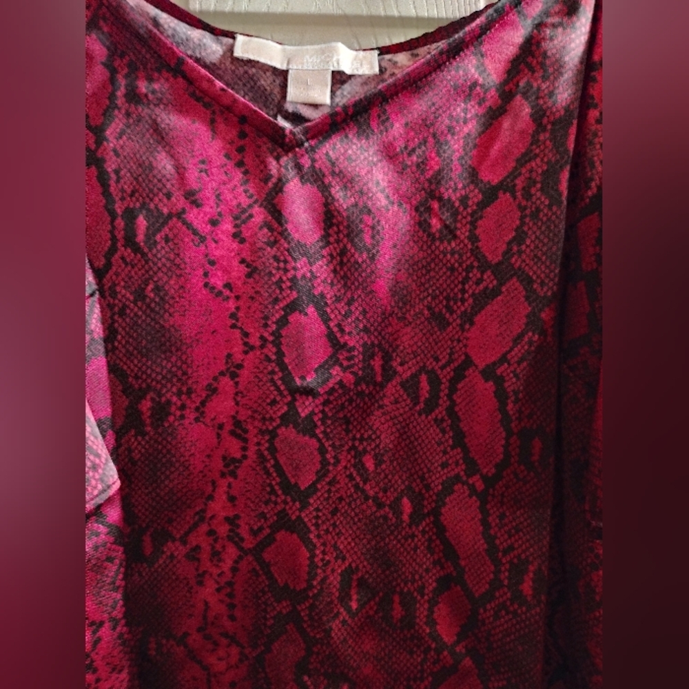 NWOT Michael Kors Elegant Pink Snake Print Cold Shoulder Blouse - Picture 2 of 8